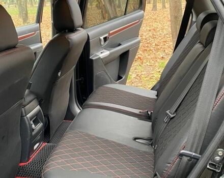 Черный Хендай Санта Фе, объемом двигателя 2.7 л и пробегом 307 тыс. км за 8900 $, фото 17 на Automoto.ua