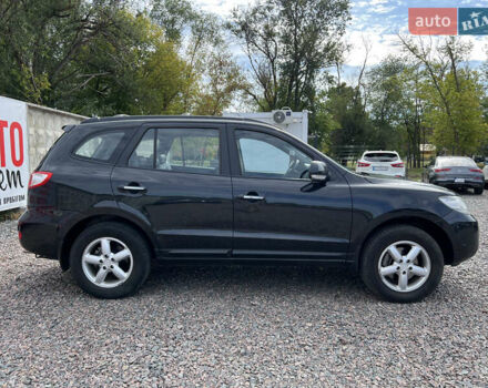Черный Хендай Санта Фе, объемом двигателя 2.66 л и пробегом 225 тыс. км за 8200 $, фото 7 на Automoto.ua
