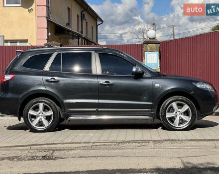 Черный Хендай Санта Фе, объемом двигателя 2.19 л и пробегом 210 тыс. км за 10800 $, фото 6 на Automoto.ua