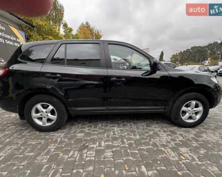 Черный Хендай Санта Фе, объемом двигателя 2.7 л и пробегом 361 тыс. км за 8300 $, фото 16 на Automoto.ua