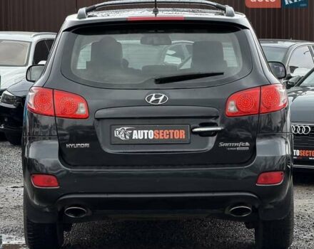 Черный Хендай Санта Фе, объемом двигателя 2.2 л и пробегом 280 тыс. км за 10700 $, фото 6 на Automoto.ua