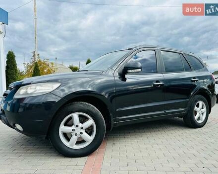 Черный Хендай Санта Фе, объемом двигателя 2.2 л и пробегом 250 тыс. км за 10200 $, фото 4 на Automoto.ua