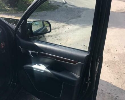 Черный Хендай Санта Фе, объемом двигателя 2.2 л и пробегом 264 тыс. км за 10800 $, фото 16 на Automoto.ua