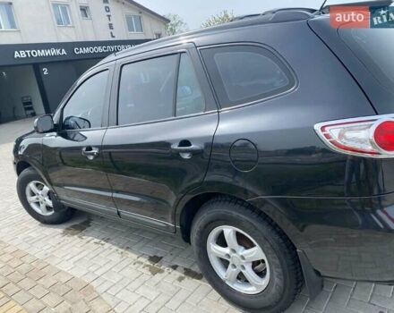 Черный Хендай Санта Фе, объемом двигателя 2.2 л и пробегом 245 тыс. км за 7700 $, фото 15 на Automoto.ua
