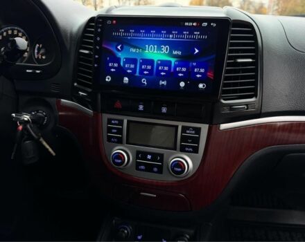 Черный Хендай Санта Фе, объемом двигателя 2.2 л и пробегом 248 тыс. км за 9900 $, фото 13 на Automoto.ua