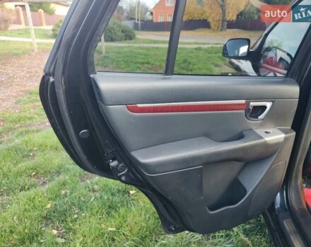 Черный Хендай Санта Фе, объемом двигателя 2.19 л и пробегом 181 тыс. км за 11000 $, фото 27 на Automoto.ua