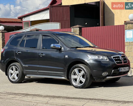 Черный Хендай Санта Фе, объемом двигателя 2.19 л и пробегом 210 тыс. км за 10800 $, фото 7 на Automoto.ua