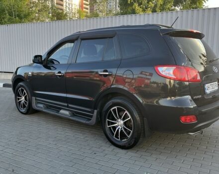 Черный Хендай Санта Фе, объемом двигателя 2.7 л и пробегом 112 тыс. км за 10300 $, фото 4 на Automoto.ua