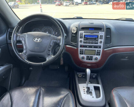 Черный Хендай Санта Фе, объемом двигателя 2.66 л и пробегом 327 тыс. км за 8200 $, фото 31 на Automoto.ua