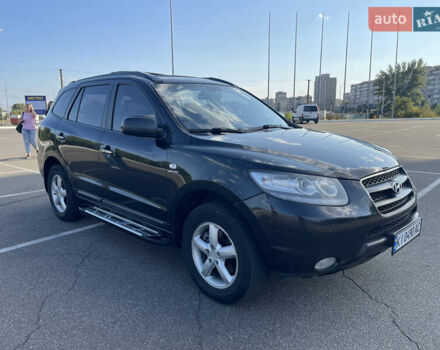 Черный Хендай Санта Фе, объемом двигателя 2.66 л и пробегом 327 тыс. км за 8200 $, фото 11 на Automoto.ua
