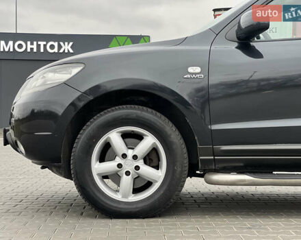 Черный Хендай Санта Фе, объемом двигателя 2.2 л и пробегом 207 тыс. км за 10500 $, фото 12 на Automoto.ua