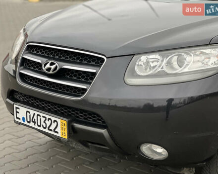 Черный Хендай Санта Фе, объемом двигателя 2.2 л и пробегом 207 тыс. км за 10500 $, фото 43 на Automoto.ua