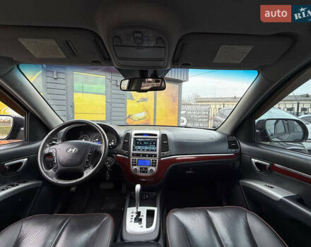 Черный Хендай Санта Фе, объемом двигателя 2.2 л и пробегом 159 тыс. км за 11300 $, фото 28 на Automoto.ua