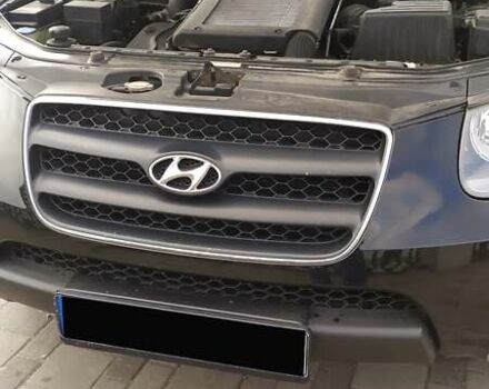 Черный Хендай Санта Фе, объемом двигателя 2.19 л и пробегом 208 тыс. км за 9200 $, фото 6 на Automoto.ua