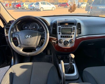 Черный Хендай Санта Фе, объемом двигателя 2.2 л и пробегом 270 тыс. км за 10500 $, фото 16 на Automoto.ua