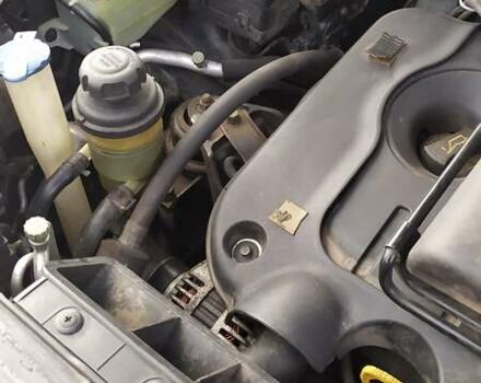 Черный Хендай Санта Фе, объемом двигателя 2.19 л и пробегом 208 тыс. км за 9200 $, фото 9 на Automoto.ua