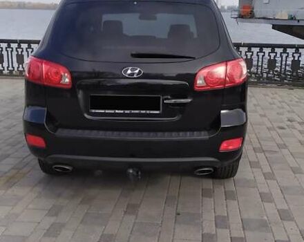 Черный Хендай Санта Фе, объемом двигателя 2.19 л и пробегом 208 тыс. км за 9200 $, фото 4 на Automoto.ua