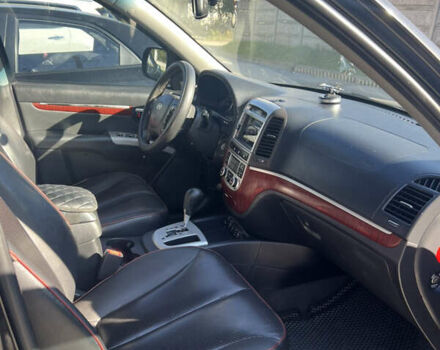 Чорний Хендай Санта Фе, об'ємом двигуна 2.19 л та пробігом 159 тис. км за 11300 $, фото 8 на Automoto.ua