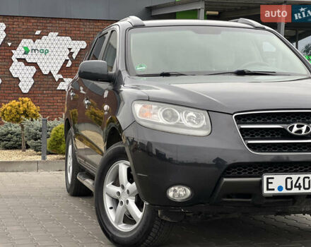 Черный Хендай Санта Фе, объемом двигателя 2.2 л и пробегом 207 тыс. км за 10500 $, фото 17 на Automoto.ua