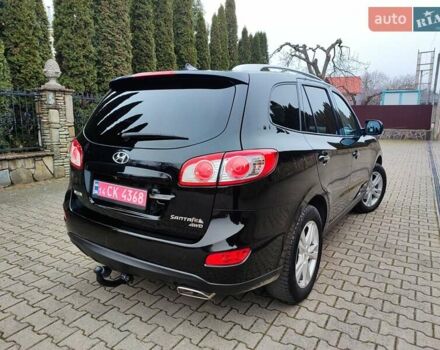 Черный Хендай Санта Фе, объемом двигателя 2.2 л и пробегом 250 тыс. км за 12550 $, фото 16 на Automoto.ua