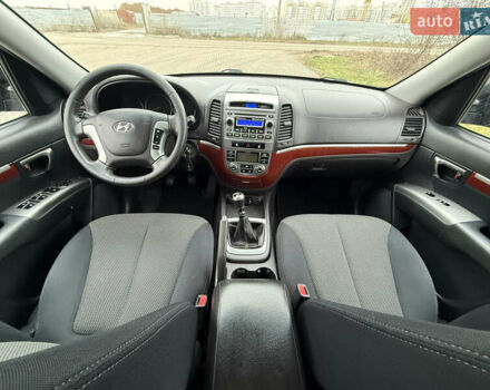 Чорний Хендай Санта Фе, об'ємом двигуна 2.2 л та пробігом 163 тис. км за 9999 $, фото 9 на Automoto.ua