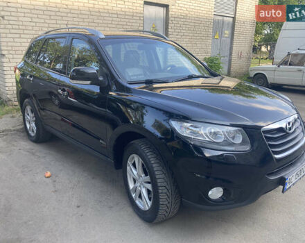Черный Хендай Санта Фе, объемом двигателя 2.2 л и пробегом 230 тыс. км за 12350 $, фото 5 на Automoto.ua