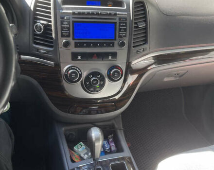 Чорний Хендай Санта Фе, об'ємом двигуна 2.36 л та пробігом 270 тис. км за 12000 $, фото 12 на Automoto.ua