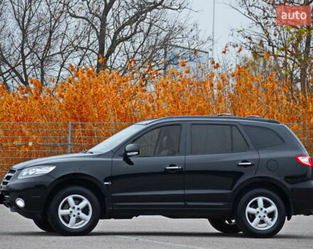 Черный Хендай Санта Фе, объемом двигателя 2.2 л и пробегом 112 тыс. км за 12300 $, фото 4 на Automoto.ua