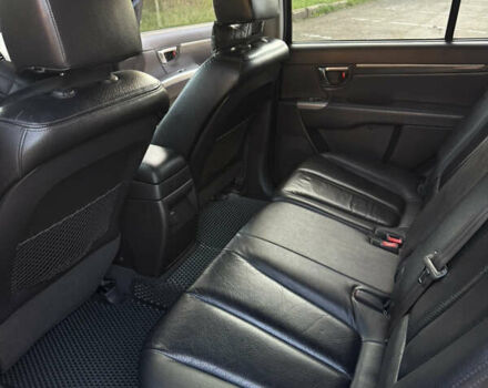 Черный Хендай Санта Фе, объемом двигателя 2.2 л и пробегом 257 тыс. км за 12300 $, фото 18 на Automoto.ua