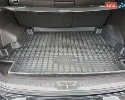 Черный Хендай Санта Фе, объемом двигателя 2.2 л и пробегом 203 тыс. км за 11800 $, фото 24 на Automoto.ua