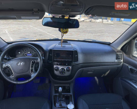Чорний Хендай Санта Фе, об'ємом двигуна 2.4 л та пробігом 260 тис. км за 9999 $, фото 4 на Automoto.ua