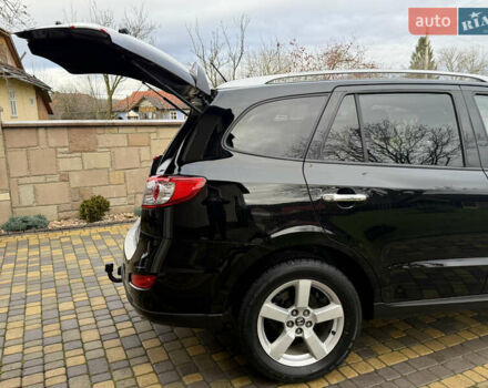 Черный Хендай Санта Фе, объемом двигателя 2.2 л и пробегом 209 тыс. км за 11250 $, фото 32 на Automoto.ua