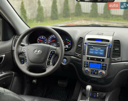 Черный Хендай Санта Фе, объемом двигателя 2.2 л и пробегом 219 тыс. км за 13950 $, фото 49 на Automoto.ua