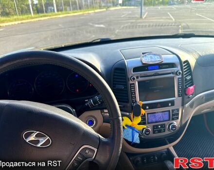 Чорний Хендай Санта Фе, об'ємом двигуна 2.2 л та пробігом 217 тис. км за 12400 $, фото 11 на Automoto.ua