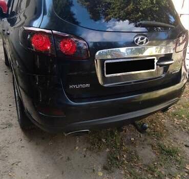 Чорний Хендай Санта Фе, об'ємом двигуна 2 л та пробігом 265 тис. км за 11200 $, фото 4 на Automoto.ua