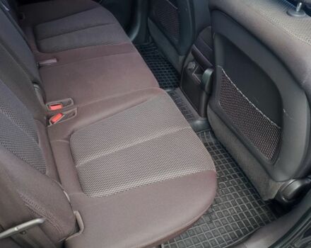 Чорний Хендай Санта Фе, об'ємом двигуна 0 л та пробігом 131 тис. км за 315 $, фото 11 на Automoto.ua