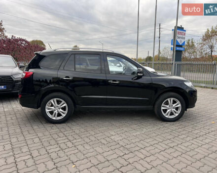 Хендай Санта Фе 2011 в Нововолынск на Automoto.ua Черный Хендай Санта Фе, объемом двигателя 1.97 л и пробегом 214 тыс. км за 13490 $, фото 1 на Automoto.ua