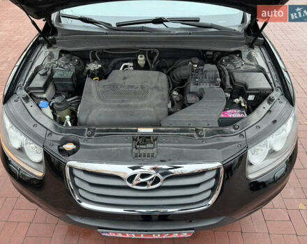 Черный Хендай Санта Фе, объемом двигателя 2.2 л и пробегом 170 тыс. км за 13900 $, фото 63 на Automoto.ua