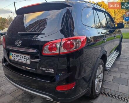 Чорний Хендай Санта Фе, об'ємом двигуна 2.36 л та пробігом 131 тис. км за 12600 $, фото 9 на Automoto.ua