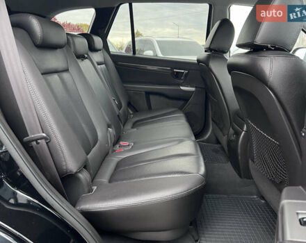 Хендай Санта Фе 2011 в Нововолынск на Automoto.ua Черный Хендай Санта Фе, объемом двигателя 1.97 л и пробегом 214 тыс. км за 13490 $, фото 32 на Automoto.ua