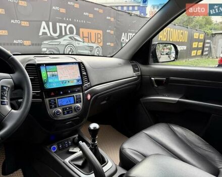 Хендай Санта Фе 2011 у Харкові на Automoto.ua Чорний Хендай Санта Фе, об'ємом двигуна 2 л та пробігом 288 тис. км за 11000 $, фото 12 на Automoto.ua