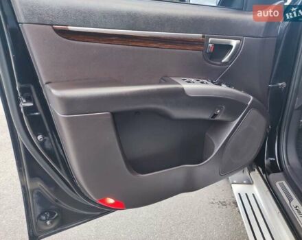 Чорний Хендай Санта Фе, об'ємом двигуна 2.36 л та пробігом 131 тис. км за 12600 $, фото 44 на Automoto.ua