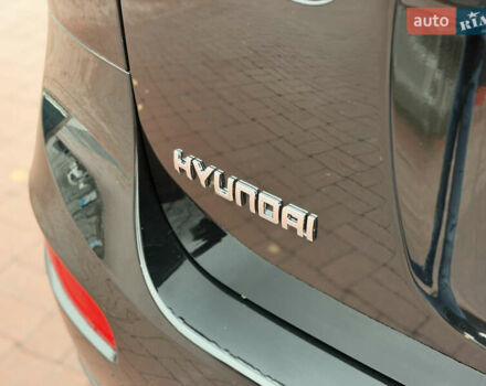 Черный Хендай Санта Фе, объемом двигателя 2.2 л и пробегом 170 тыс. км за 13900 $, фото 10 на Automoto.ua