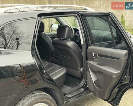 Черный Хендай Санта Фе, объемом двигателя 2.2 л и пробегом 219 тыс. км за 13950 $, фото 56 на Automoto.ua