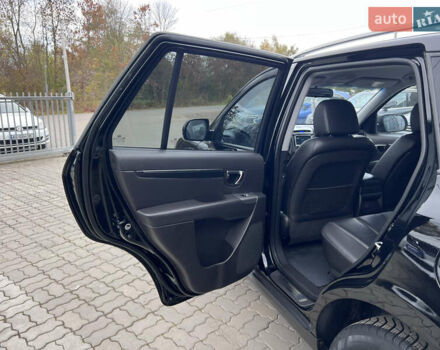 Хендай Санта Фе 2011 в Нововолынск на Automoto.ua Черный Хендай Санта Фе, объемом двигателя 1.97 л и пробегом 214 тыс. км за 13490 $, фото 35 на Automoto.ua