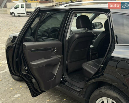 Черный Хендай Санта Фе, объемом двигателя 2.2 л и пробегом 218 тыс. км за 13900 $, фото 50 на Automoto.ua