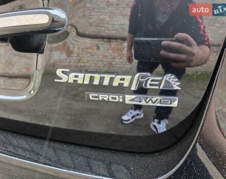 Черный Хендай Санта Фе, объемом двигателя 2.2 л и пробегом 232 тыс. км за 15099 $, фото 11 на Automoto.ua