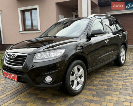 Черный Хендай Санта Фе, объемом двигателя 2.2 л и пробегом 209 тыс. км за 11250 $, фото 1 на Automoto.ua