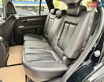 Хендай Санта Фе 2011 у Харкові на Automoto.ua Чорний Хендай Санта Фе, об'ємом двигуна 2 л та пробігом 288 тис. км за 11000 $, фото 9 на Automoto.ua