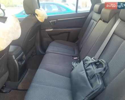Черный Хендай Санта Фе, объемом двигателя 2.4 л и пробегом 195 тыс. км за 11250 $, фото 12 на Automoto.ua
